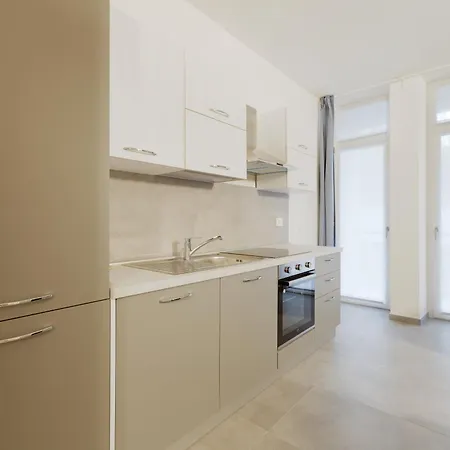 Spacious Apartments - 1,4Km From Corso Buenos Aires Milan Exterior photo
